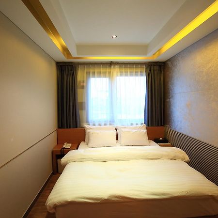 Gallery Tourist Hotel Tongyeong Eksteriør billede