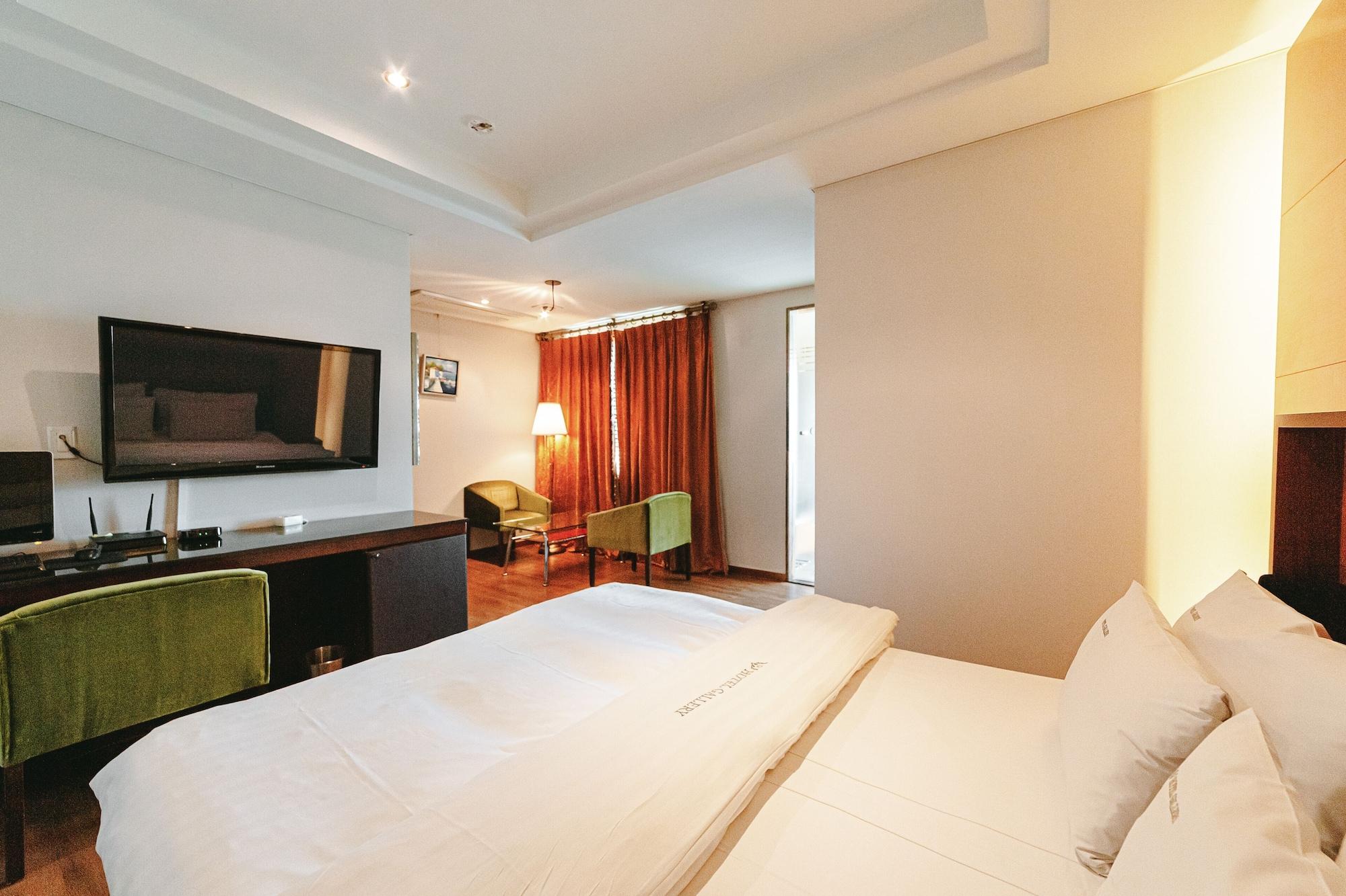 Gallery Tourist Hotel Tongyeong Eksteriør billede