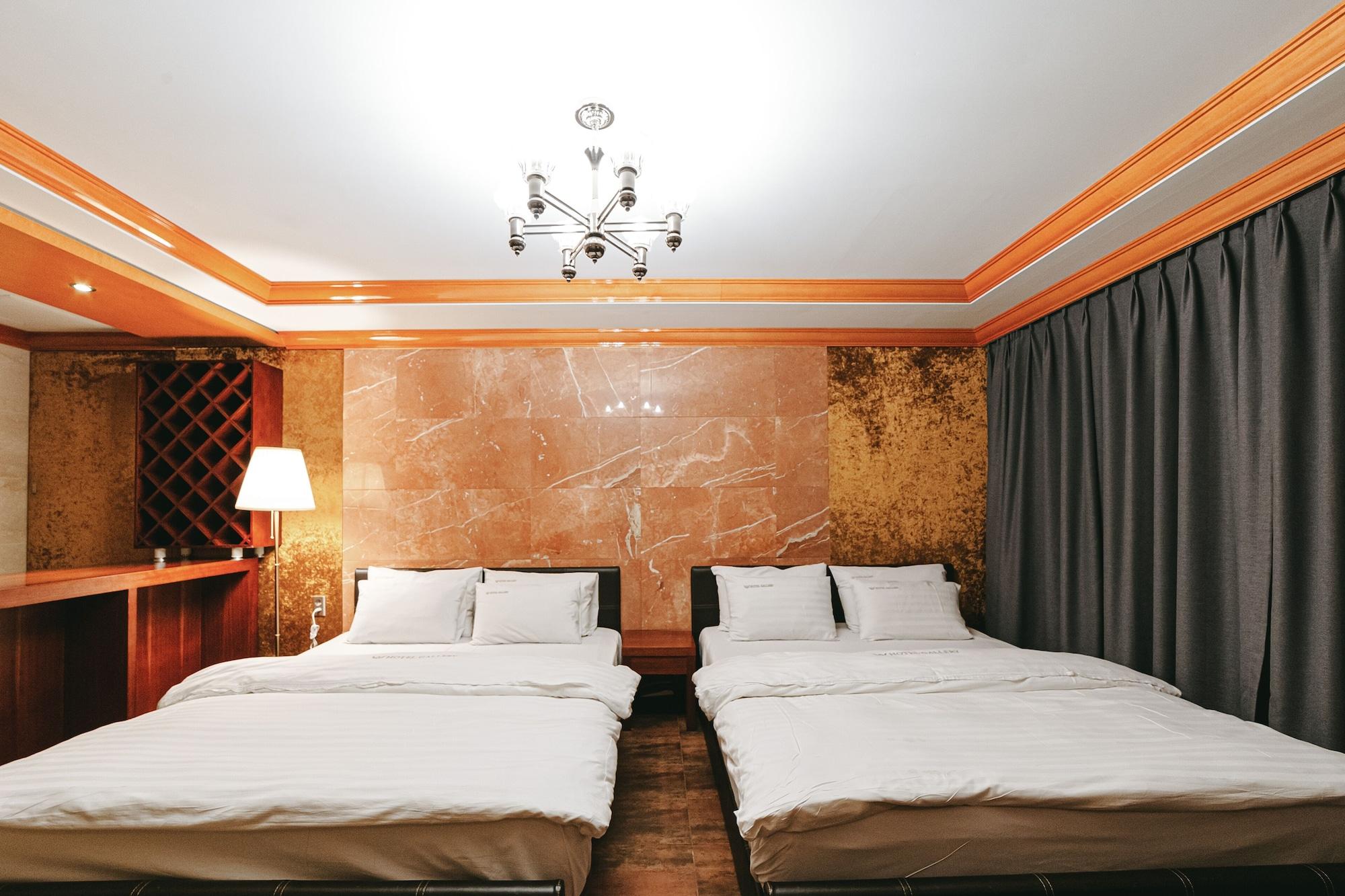 Gallery Tourist Hotel Tongyeong Eksteriør billede