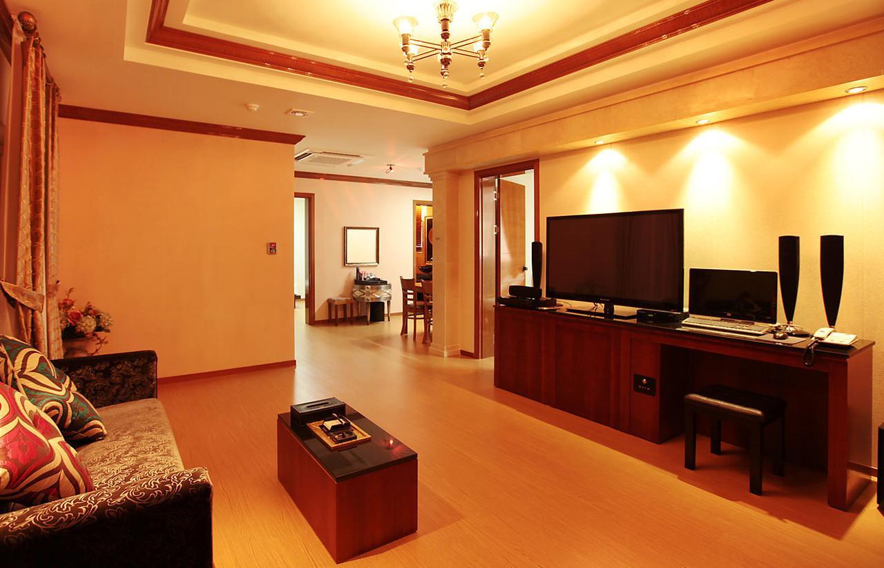 Gallery Tourist Hotel Tongyeong Eksteriør billede