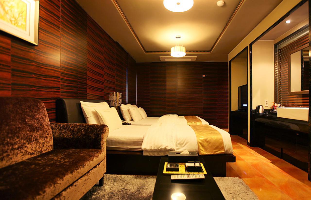 Gallery Tourist Hotel Tongyeong Eksteriør billede