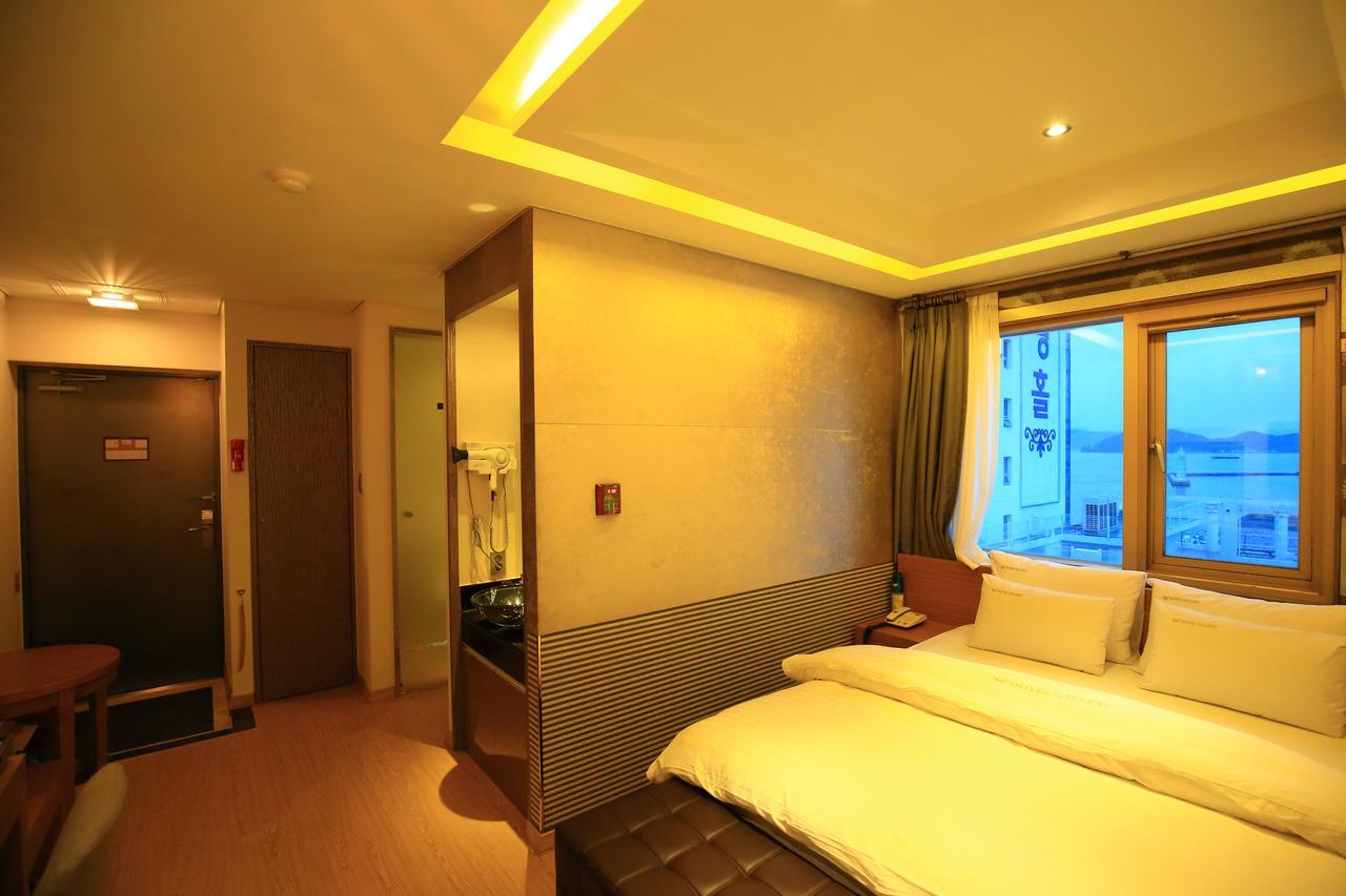 Gallery Tourist Hotel Tongyeong Eksteriør billede