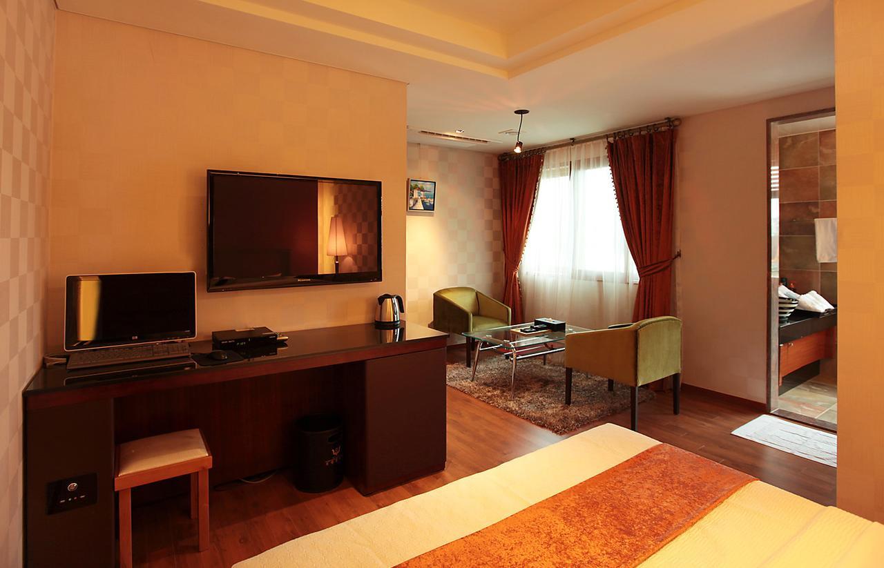 Gallery Tourist Hotel Tongyeong Værelse billede